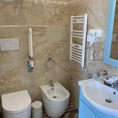 Piazza Fontana Luxury 4*