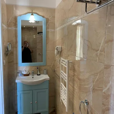 Piazza Fontana Luxury