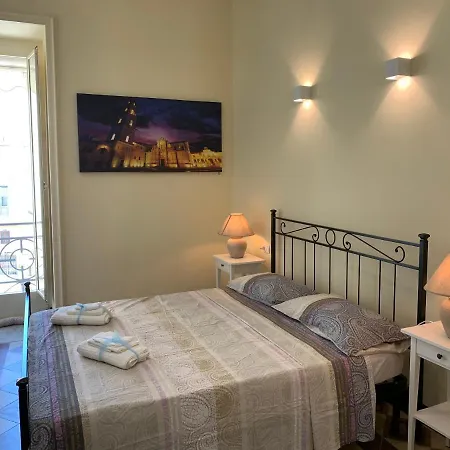 Piazza Fontana Luxury Couette-café Galatina