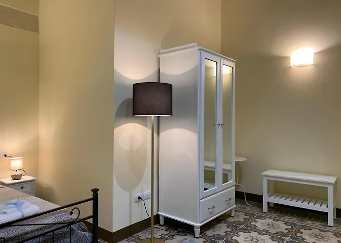 Oda ve Kahvaltı Piazza Fontana Luxury